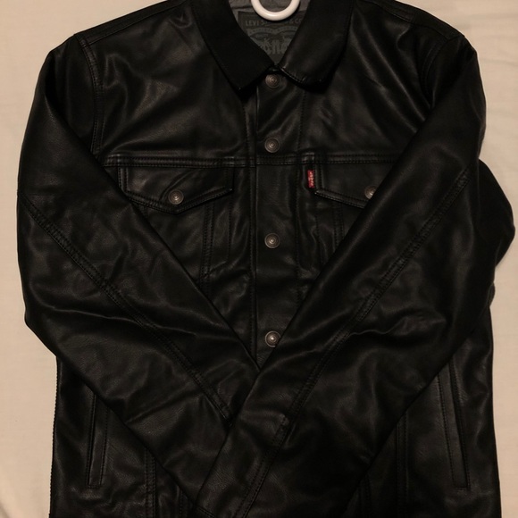 Levi’s Premium Genuine Leather Trucker Jacket - Picture 1 of 11